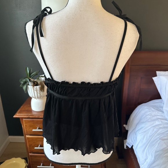 New Black camisole tank top - size M - Picture 3 of 4